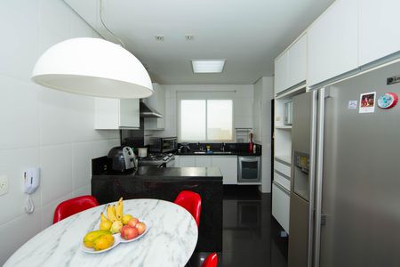 Apartamento para alugar com 200m², 4 quartos e 4 vagasCOZINHA