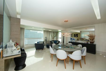 SALA de apartamento para alugar com 4 quartos, 200m² em Belvedere, Belo Horizonte