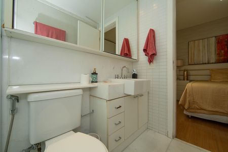 Apartamento para alugar com 200m², 4 quartos e 4 vagasBANHEIRO3