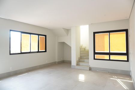 Sala  de apartamento à venda com 3 quartos, 170m² em Prado, Belo Horizonte