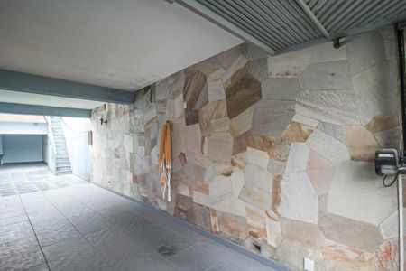 Casa à venda com 180m², 3 quartos e 5 vagas Casa à venda com 180m², 3 quartos e 5 vagasGaragem