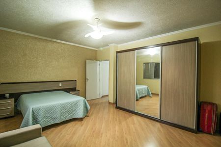 Casa à venda com 180m², 3 quartos e 5 vagas Casa à venda com 180m², 3 quartos e 5 vagasQuarto 3