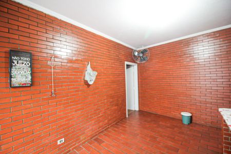 Casa à venda com 180m², 3 quartos e 5 vagas Casa à venda com 180m², 3 quartos e 5 vagasEdicula