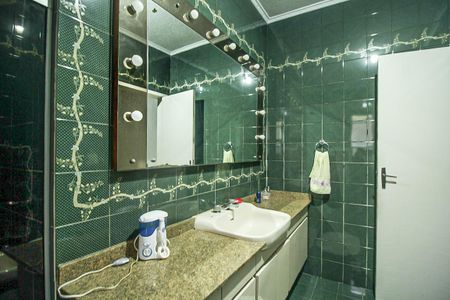 Casa à venda com 180m², 3 quartos e 5 vagas Casa à venda com 180m², 3 quartos e 5 vagasBanheiro