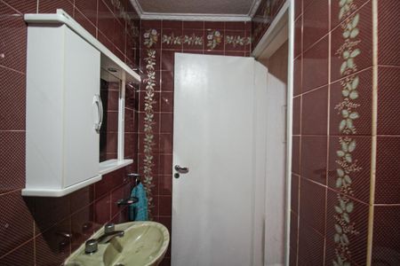 Casa à venda com 180m², 3 quartos e 5 vagas Casa à venda com 180m², 3 quartos e 5 vagasBanheiro