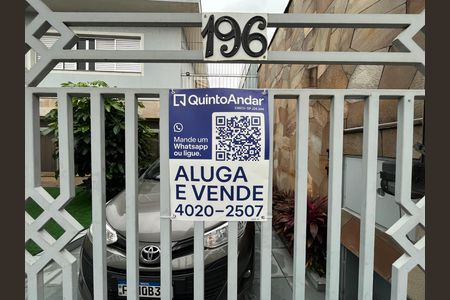 Casa à venda com 180m², 3 quartos e 5 vagas Casa à venda com 180m², 3 quartos e 5 vagasPlaquinha