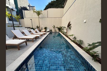Studio para alugar com 25m², 0 quarto e sem vaga Studio para alugar com 25m², 0 quarto e sem vagaÁrea comum - Piscina