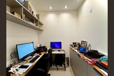 Apartamento à venda com 160m², 3 quartos e sem vaga