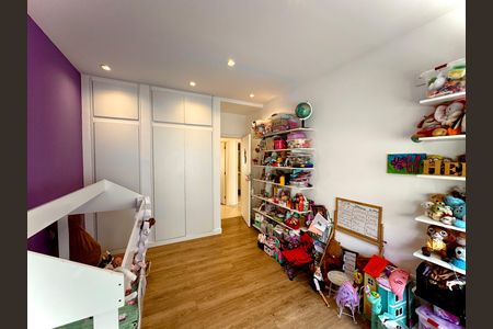 Apartamento à venda com 160m², 3 quartos e sem vaga