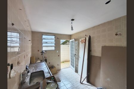 Casa de condomínio à venda com 135m², 3 quartos e 2 vagas Casa de condomínio à venda com 135m², 3 quartos e 2 vagasCozinha