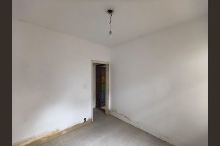 Casa de condomínio à venda com 135m², 3 quartos e 2 vagas Casa de condomínio à venda com 135m², 3 quartos e 2 vagasQuarto