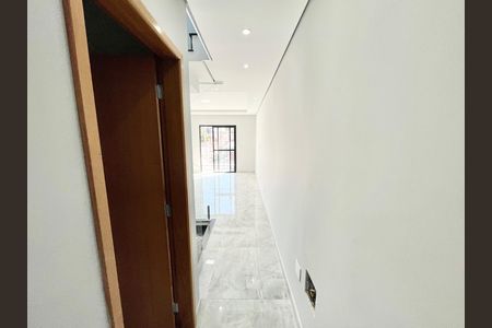 Casa à venda com 139m², 3 quartos e 2 vagas Casa à venda com 139m², 3 quartos e 2 vagasCorredor