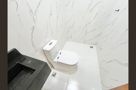 Casa à venda com 139m², 3 quartos e 2 vagas Casa à venda com 139m², 3 quartos e 2 vagasBanheiro da Suíte