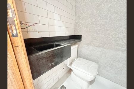 Casa à venda com 139m², 3 quartos e 2 vagas Casa à venda com 139m², 3 quartos e 2 vagasLavabo