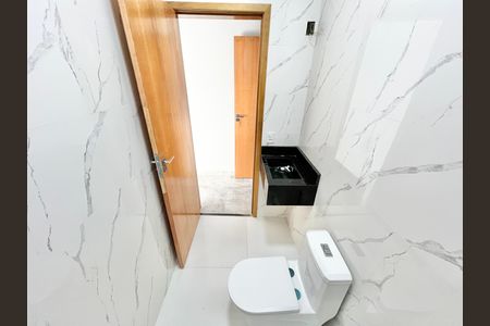 Casa à venda com 139m², 3 quartos e 2 vagas Casa à venda com 139m², 3 quartos e 2 vagasBanheiro da Suíte