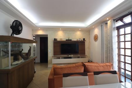 Apartamento à venda com 73m², 2 quartos e 1 vagaSala