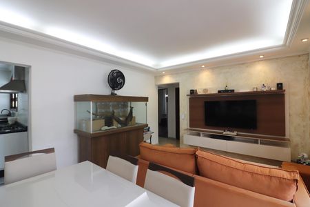 Apartamento à venda com 73m², 2 quartos e 1 vagaSala