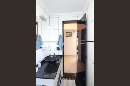 Apartamento à venda com 73m², 2 quartos e 1 vagaBanheiro Social