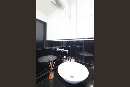 Apartamento à venda com 73m², 2 quartos e 1 vagaQuarto 2 - Suíte Banheiro 