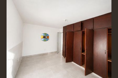 Quarto de casa para alugar com 3 quartos, 102m² em Parque das laranjeiras, Goiânia