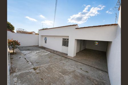 Casa para alugar com 102m², 3 quartos e 2 vagas Casa para alugar com 102m², 3 quartos e 2 vagasÁrea externa