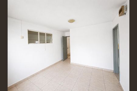 Quarto de casa para alugar com 3 quartos, 102m² em Parque das laranjeiras, Goiânia
