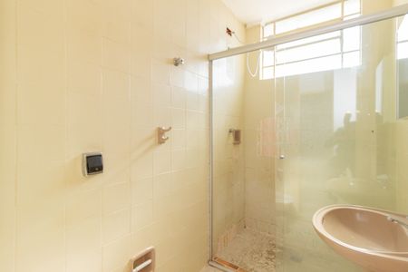 Casa à venda com 110m², 2 quartos e 2 vagas Casa à venda com 110m², 2 quartos e 2 vagasBanheiro