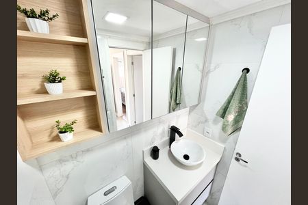 Banheiro de apartamento para alugar com 2 quartos, 43m² em Imirim, São Paulo
