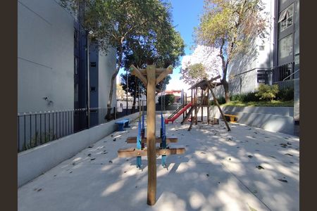 Apartamento para alugar com 36m², 2 quartos e 1 vaga Apartamento para alugar com 36m², 2 quartos e 1 vagaÁrea comum - Playground