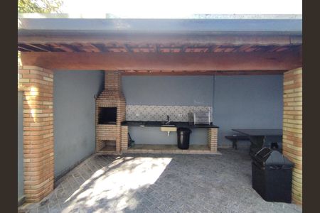 Apartamento para alugar com 36m², 2 quartos e 1 vaga Apartamento para alugar com 36m², 2 quartos e 1 vagaÁrea comum - Churrasqueira