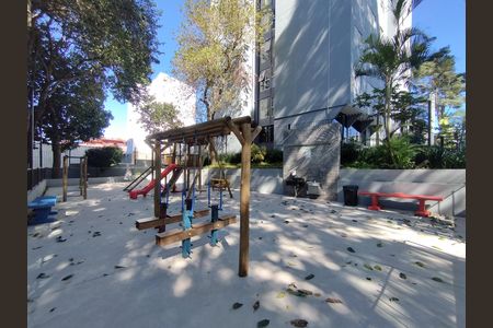 Apartamento para alugar com 36m², 2 quartos e 1 vaga Apartamento para alugar com 36m², 2 quartos e 1 vagaÁrea comum - Playground