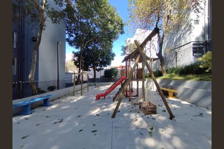 Apartamento para alugar com 36m², 2 quartos e 1 vaga Apartamento para alugar com 36m², 2 quartos e 1 vagaÁrea comum - Playground
