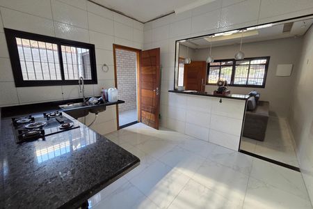 Casa para alugar com 100m², 3 quartos e 2 vagas Casa para alugar com 100m², 3 quartos e 2 vagasCozinha