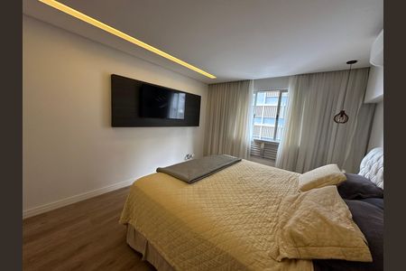 Apartamento para alugar com 230m², 4 quartos e 2 vagas Apartamento para alugar com 230m², 4 quartos e 2 vagasSuíte