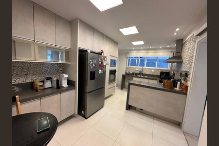 Cozinha de apartamento para alugar com 4 quartos, 230m² em Itararé, São Vicente