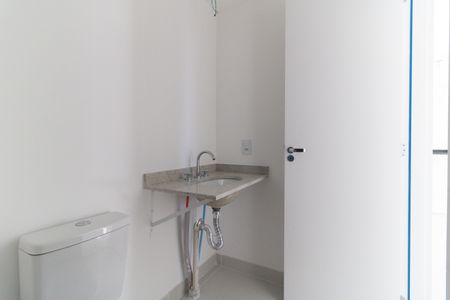 Apartamento à venda com 72m², 2 quartos e 1 vaga Apartamento à venda com 72m², 2 quartos e 1 vagaBanheiro Social