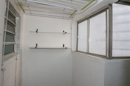 Apartamento para alugar com 75m², 2 quartos e sem vagaÁrea de serviço