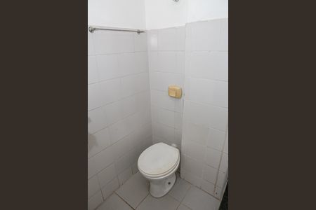 Apartamento para alugar com 75m², 2 quartos e sem vagaBanheiro de Serviço