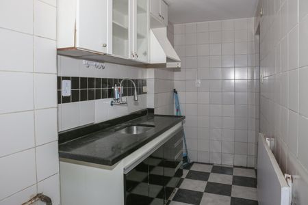 Apartamento para alugar com 75m², 2 quartos e sem vagaCozinha 