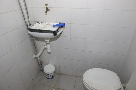 Apartamento para alugar com 75m², 2 quartos e sem vagaBanheiro de Serviço