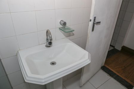 Apartamento para alugar com 75m², 2 quartos e sem vagaBanheiro
