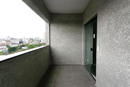 Apartamento para alugar com 75m², 2 quartos e 1 vaga Apartamento para alugar com 75m², 2 quartos e 1 vagaVaranda