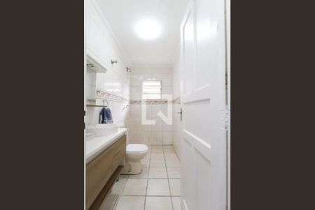 Banheiro de casa para alugar com 2 quartos, 70m² em Vila Isolina Mazzei, São Paulo
