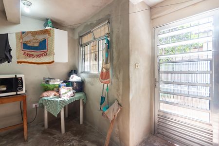Casa à venda com 230m², 2 quartos e 2 vagasÁrea de Serviço 
