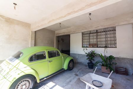 Casa à venda com 230m², 2 quartos e 2 vagasGaragem