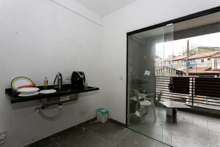 Cozinha de apartamento para alugar com 1 quarto, 75m² em Vila Matilde, São Paulo