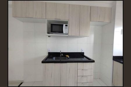 Cozinha de apartamento à venda com 2 quartos, 38m² em Presidente Altino, Osasco