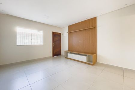Casa à venda com 110m², 2 quartos e 1 vaga Casa à venda com 110m², 2 quartos e 1 vagaSala