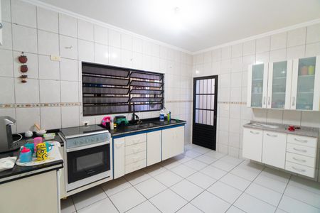 Casa à venda com 300m², 5 quartos e 3 vagas Casa à venda com 300m², 5 quartos e 3 vagasCasa 1 - Cozinha