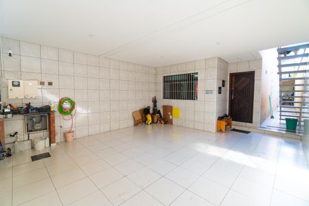 Casa à venda com 300m², 5 quartos e 3 vagas Casa à venda com 300m², 5 quartos e 3 vagasGaragem